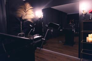 Fotografie z fotogalerie ubytování Erwachsenenhotel BDSM Apartment Hotel Emotion Apartments mit privater Sauna und Whirlpool v destinaci Vlotho