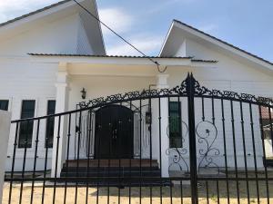 Budova, kde se vila nachází
