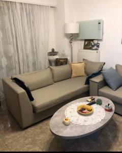אזור ישיבה ב-Viki’s Appartement near ktel Serron