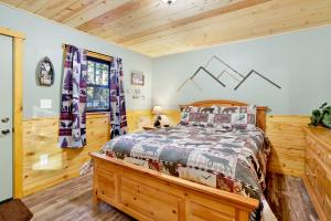 Postelja oz. postelje v sobi nastanitve 2387- Hidden Loft Chalet cabin