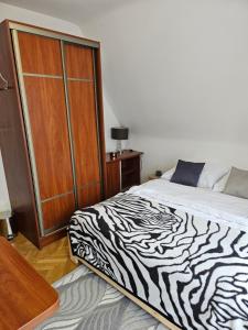 Postel nebo postele na pokoji v ubytování Hostel Wielka Krokiew