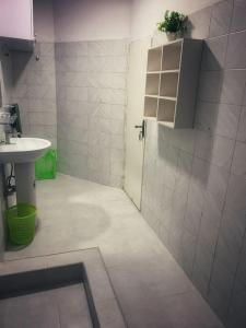 Foto dalla galleria di Teal Open Plan Studio Unit-Lekki 1, WI-FI, Extractor. a Ogoyo