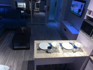 Fotografie z fotogalerie ubytování Teal Open Plan Studio Unit-Lekki 1, WI-FI, Extractor. v destinaci Ogoyo