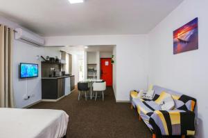 Una cocina o cocineta en C-view Apartments