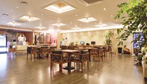 Restaurace v ubytování Hotel Skypark Myeongdong 2 + 27 fotografií