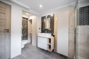 Kúpeľňa v ubytovaní Apartamenty Jelitkowska 13,Gdańsk Jelitkowo, 100m od morza