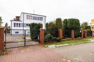 Vonkajšia záhrada v ubytovaní Apartamenty Jelitkowska 13,Gdańsk Jelitkowo, 100m od morza