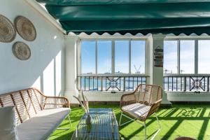 Posezení v ubytování Luxury Penthouse with sea view in Soho