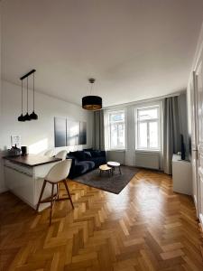 Seating area sa Luxury 3 bedroom apartment near Schönbrunn Palace