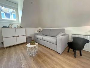 Posedenie v ubytovaní Studio Cosy à 2 Pas de la Plage - Idéal Couple/Enfant, Cuisine Équipée, Ménage Inclus - FR-1-646-42
