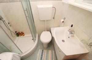 Ένα μπάνιο στο Latin Apartment +1 φωτογραφίες