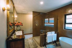 The Bohemian Guesthouse的休息区