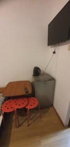 TV a/nebo společenská místnost v ubytování Kwatery pracownicze