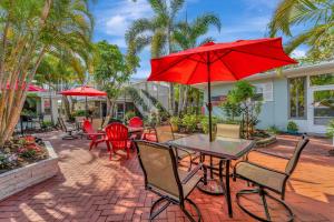 Zahrada ubytování Sea Gem One bed one bath charmer steps to beach + 4 fotografie