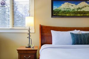 Gallery image of Chinook Manor in Canmore +13 photos