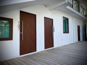 Foto Rincónis asuva majutusasutuse 1 Corcega Beachfront Suites galeriist