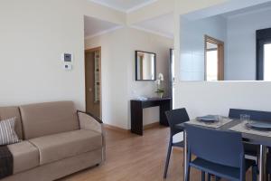Posezení v ubytování Aparthotel Jardines de Aristi