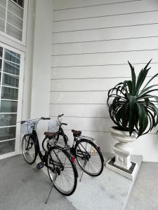 Jízda na kole v ubytování Summer Hua Hin by Patsara nebo okolí