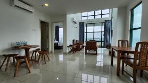 Posezení v ubytování The Penthouse and Suite SGR Melaka