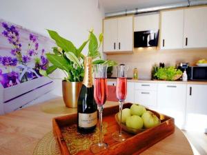 Η κουζίνα ή μικρή κουζίνα στο Comfortable and spacious holiday home, Mielenko +17 φωτογραφίες