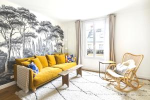 Posedenie v ubytovaní Luxury top floor duplex near Le Marais
