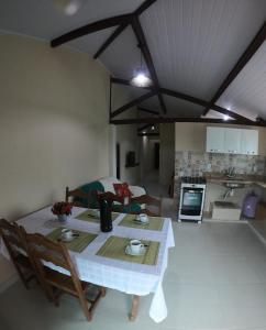 Kuchyň nebo kuchyňský kout v ubytování Recanto Guarassol Apartamentos
