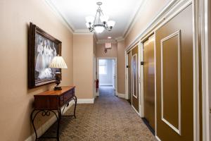 Φωτογραφία από το άλμπουμ του Luxe Louisville Condo~King BR~Near YUM Center σε Louisville