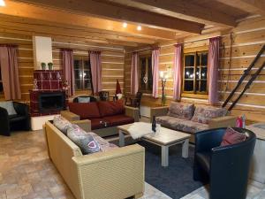 Posezení v ubytování CHALUPA Honzík - VILLA Vrchlabí