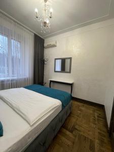 Apartment on Soborna 101客房内的一张或多张床位