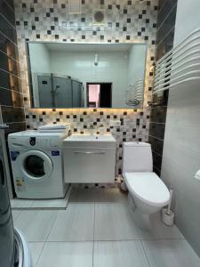 Apartment on Soborna 101的一间浴室