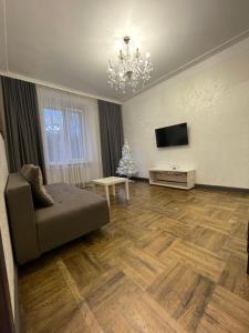 Apartment on Soborna 101的电视和/或娱乐中心