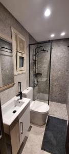 Vonios kambarys apgyvendinimo įstaigoje Luxury apartment El Mohandessen