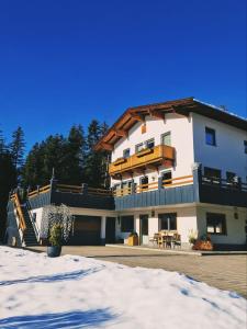 Budova, v ktorej sa apartmán nachádza