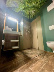 Koupelna v ubytování AUSZEIT DAS HOTEL Asbach-Bäumenheim + 19 fotografií
