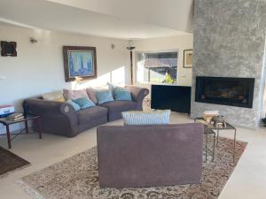 Posedenie v ubytovaní Villa Galateias, un coin de Paradis, superbe vue avec piscine privée