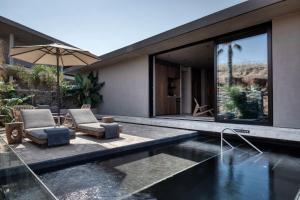 Bazén v ubytování Domes Zeen Chania, a Luxury Collection Resort, Crete nebo v jeho okolí