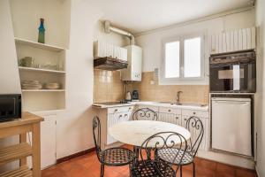 Apartment in Rue Saint-Honore