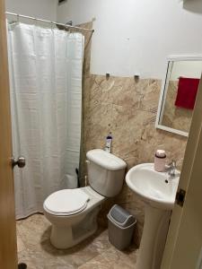 Ένα μπάνιο στο Apartamento Diagonal a Hesperia y Dunas