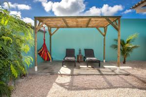 תמונה מהגלריה של Playa Feliz Apartments Bonaire בקרלנדיק