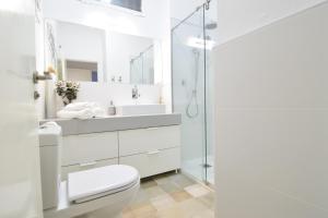 A bathroom at Apartamento Atarazanas Málaga Centro Histórico