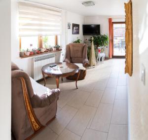 Sjónvarps- og/eða afþreyingartæki á Guest House Ćiro