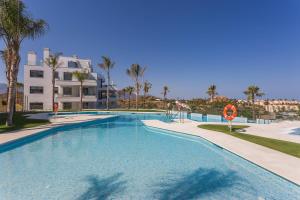 Basen w obiekcie Luxury 2BR Seaviews - Santa Barbara Heights lub w pobliżu