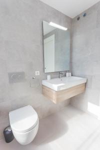 Łazienka w obiekcie Luxury 2BR Seaviews - Santa Barbara Heights