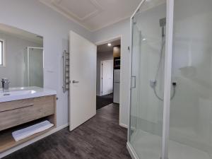 Koupelna v ubytování Antonio Mews Motel + 28 fotografií