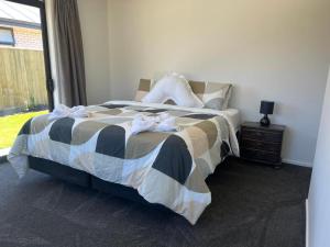 Ein Bett oder Betten in einem Zimmer der Unterkunft Family home in Richmond! Eton Street