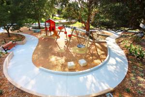 Κήπος έξω από το Relaxed Queen Room - Serene Spot at Pymble - Shared Bathroom