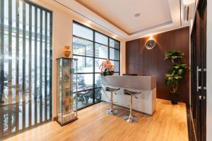 Istumisnurk majutusasutuses Urbanview Hotel Cengkareng Jakarta by RedDoorz