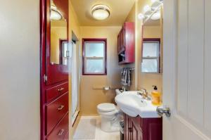 Ein Badezimmer in der Unterkunft Joshua Tree Bugalow - Downtown