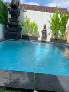 Bazén v ubytování Chua Guest house Canggu nebo v jeho okolí