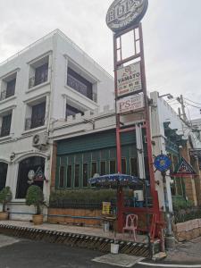 Budova, kde se hotel nachází